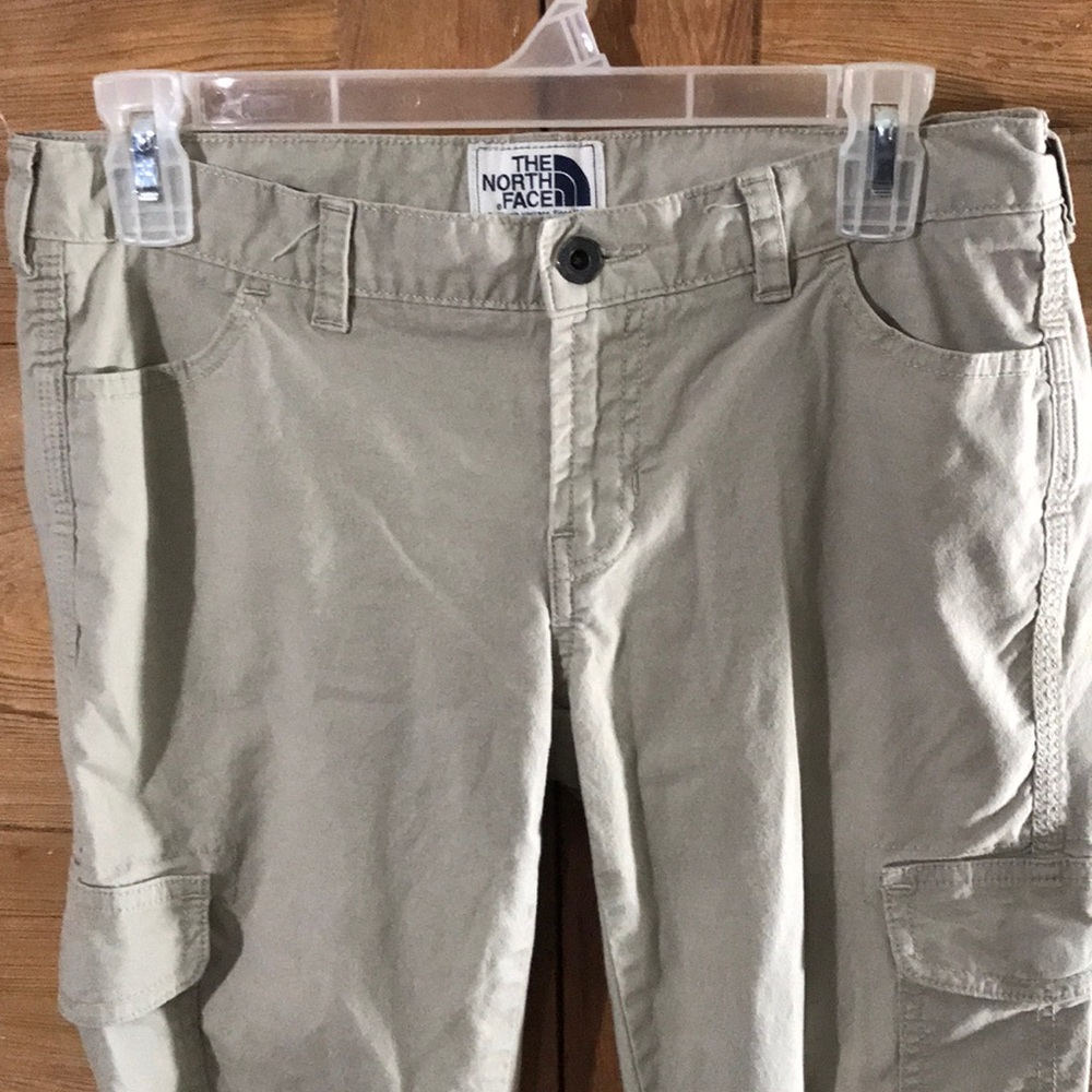 NORTHFACE Khaki cargo pants size 6 regular